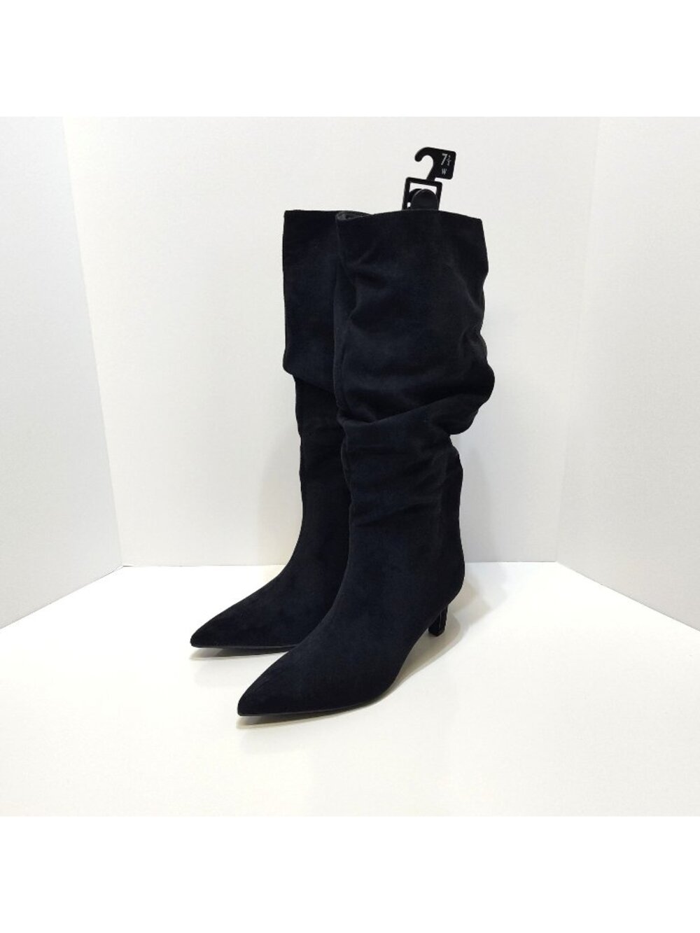Time and Tru Women Mid Slouch Boot Black Suede Pointed Toe Kitten Heel Size 7.5W